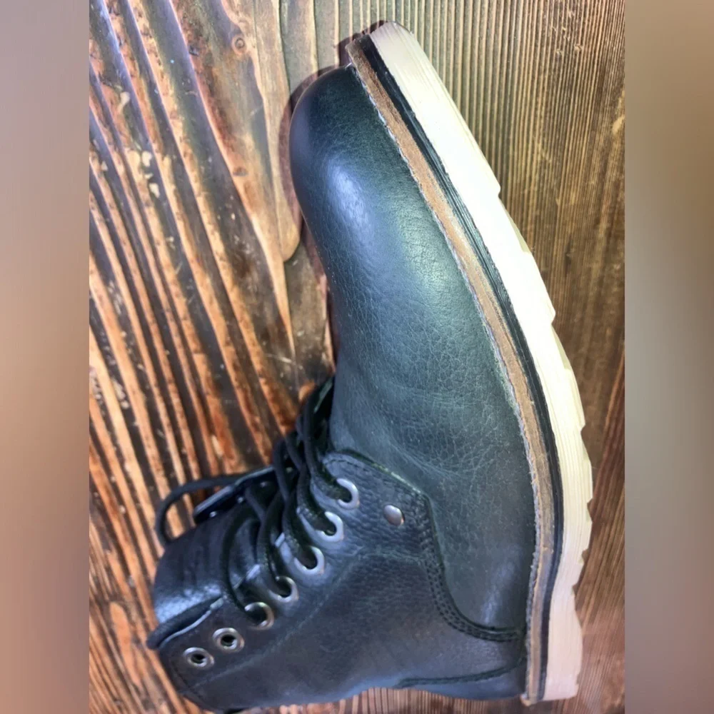 Crevo excellent worn